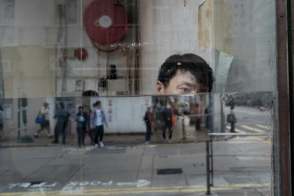 Comment organiser un festival de musique acoustique avec des artistes locaux?